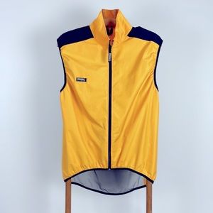 Running Room Fit-Wear Vest with mesh back Yellow and Black Size L EUC Zip up